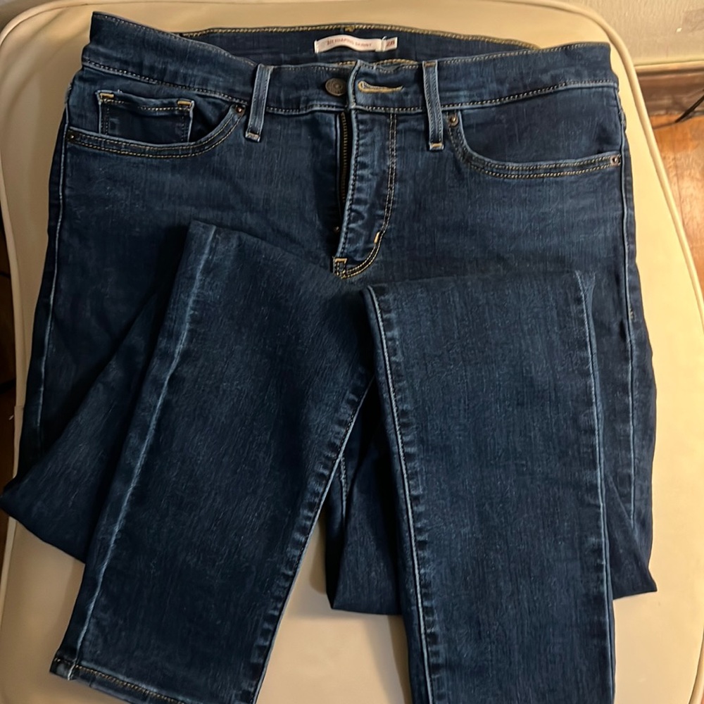 LEVIS 311 Shaping Skinny Size 28